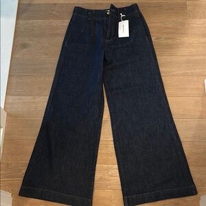 NWT Frame Darted dark Blue Wide-Leg Jeans